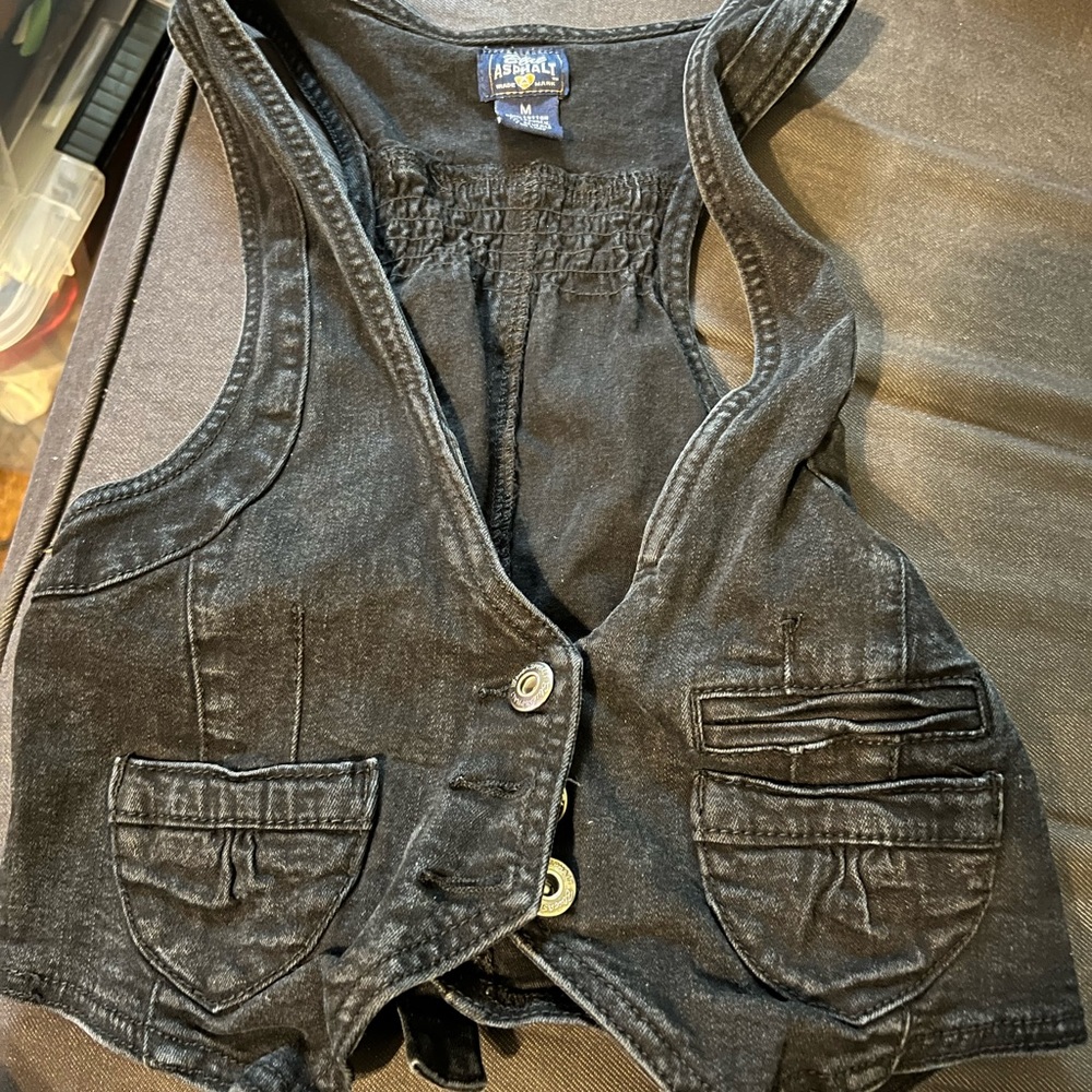 Black Crop Vest